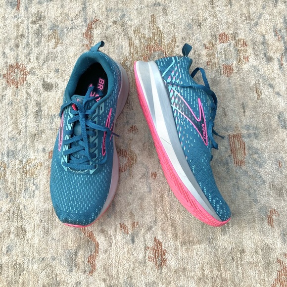 Brooks Levitate 5 Women’s Athletic Shoes Sz 7.5 - Picture 4 of 9